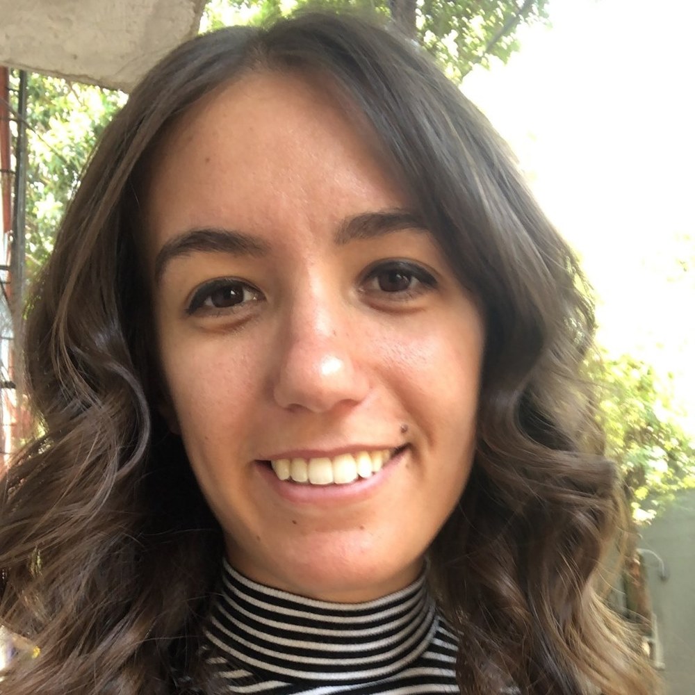 Meet your Posher, Nina
